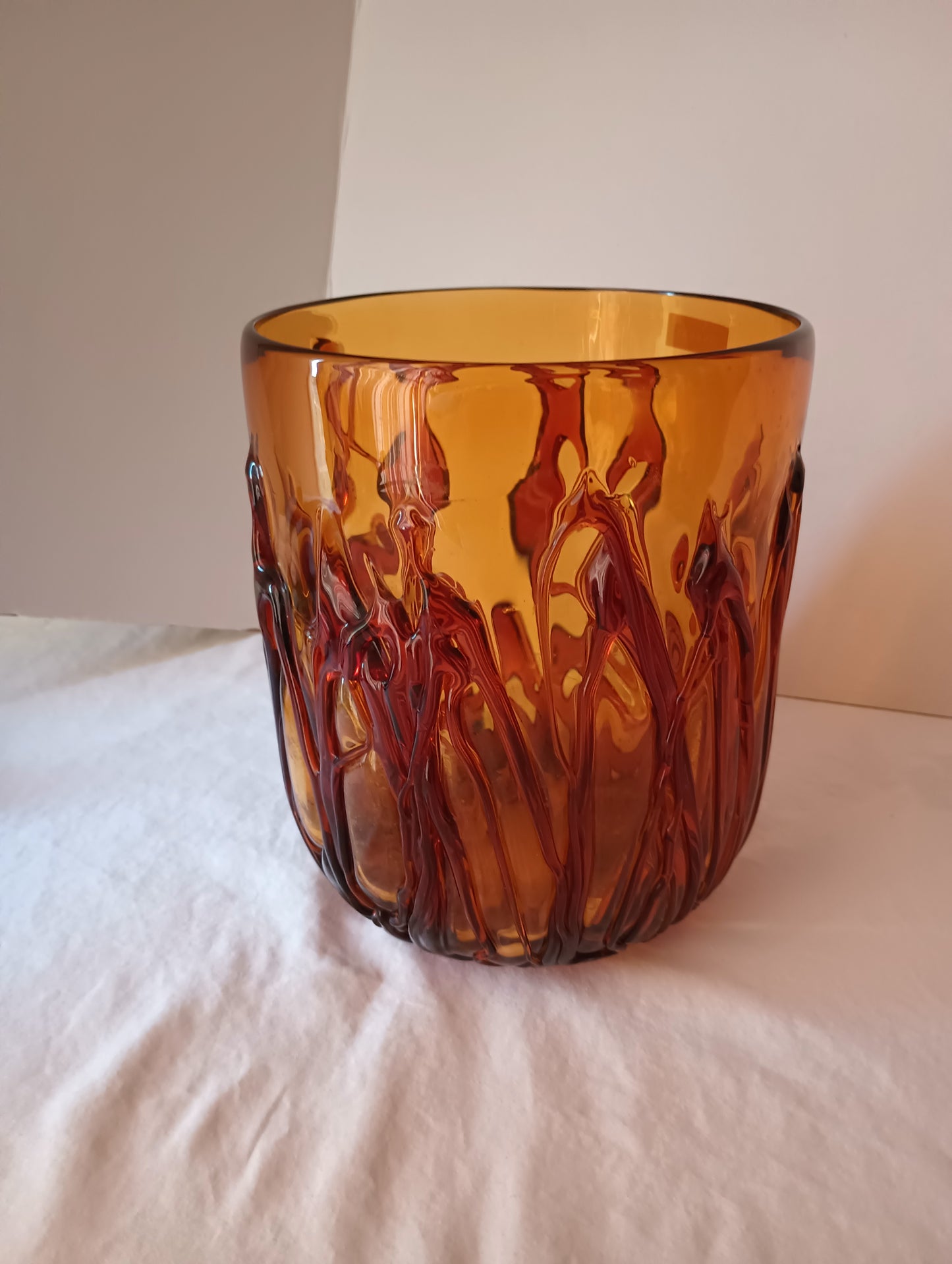 18 KARAT  VITE Vase 9" Amber