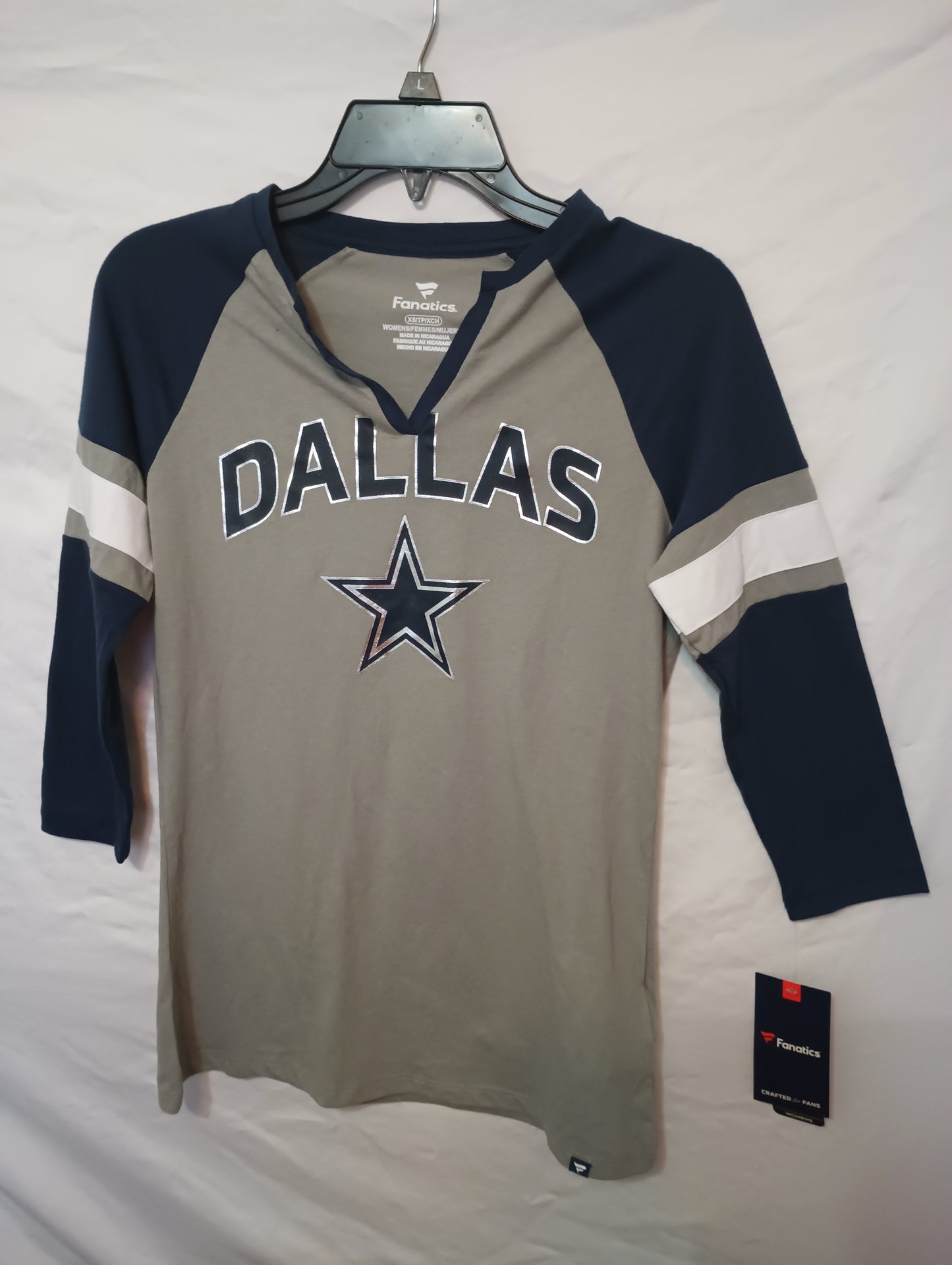 FANATICS Women's XS NFL Dallas Cowboys Team Apparel V-neck Shirt