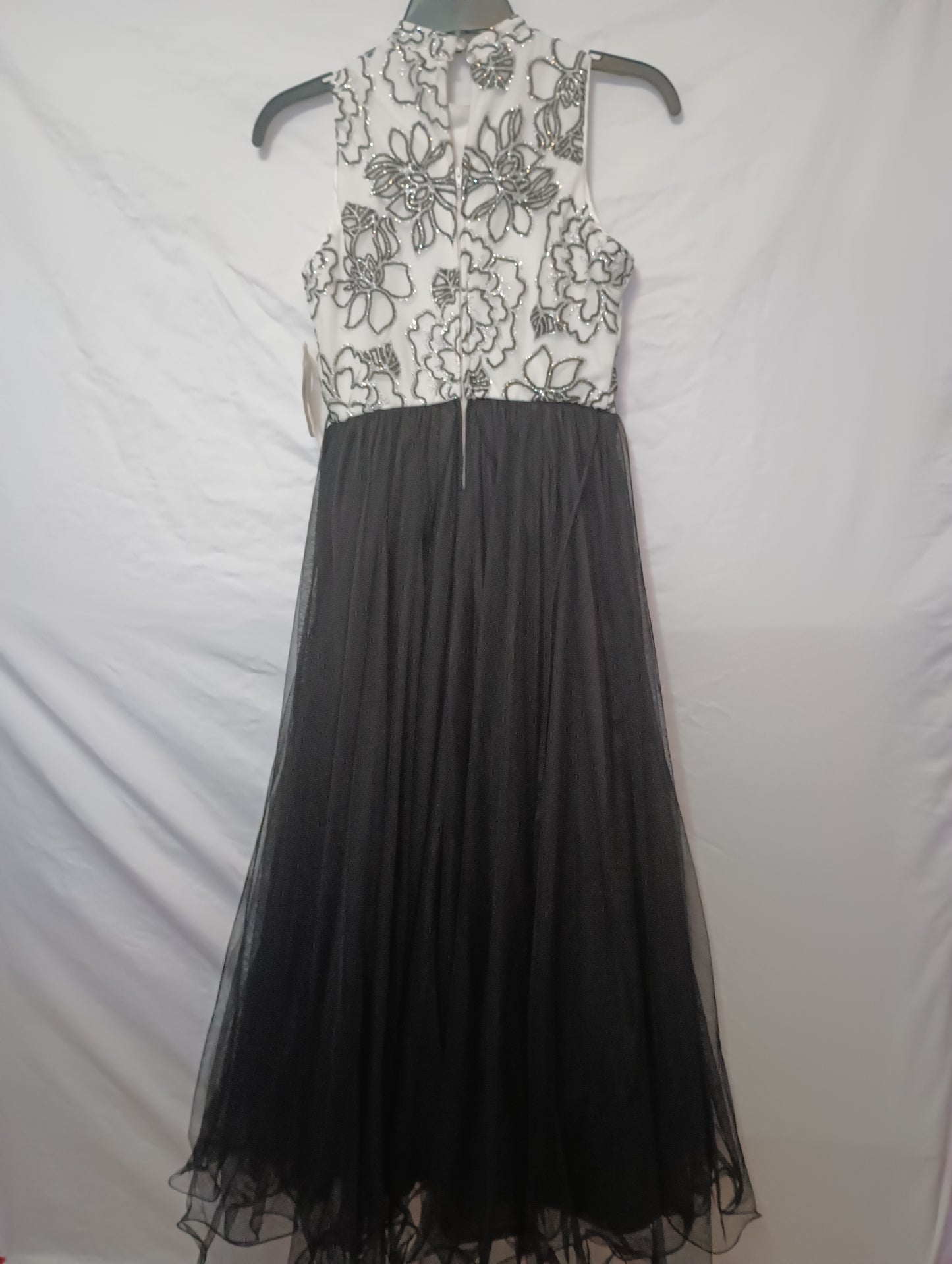 SPEECHLESS Girls Ivory/Black Sleeveless Party Dress with glitter and lace Size 16