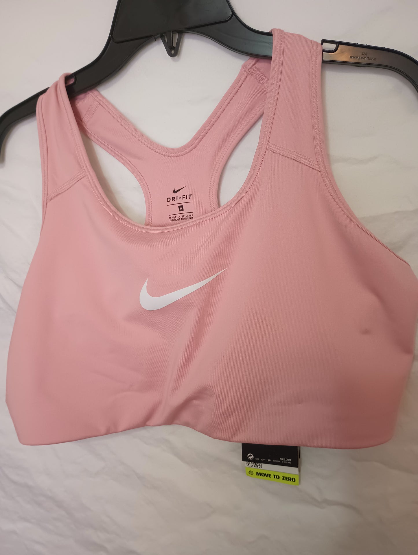 NIKE Swoosh Women's  Plus Size Bra 1X Medium Support