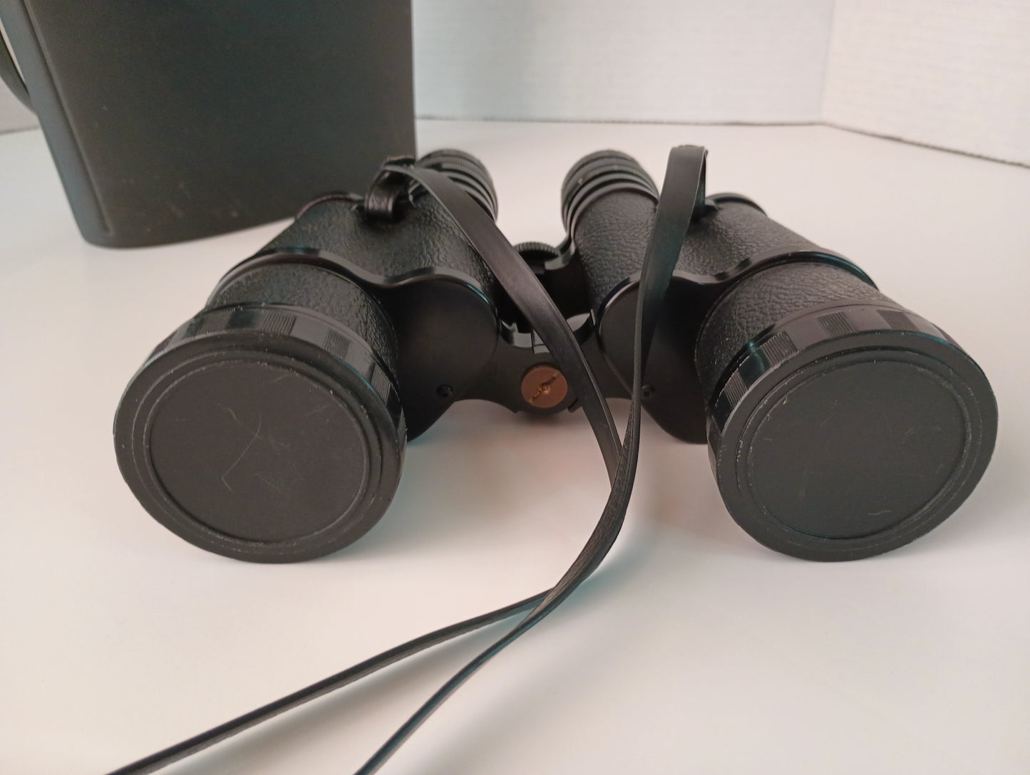 COATED OPTICS 7 X 50 Field 7.1 No 38294 Binoculars with Case