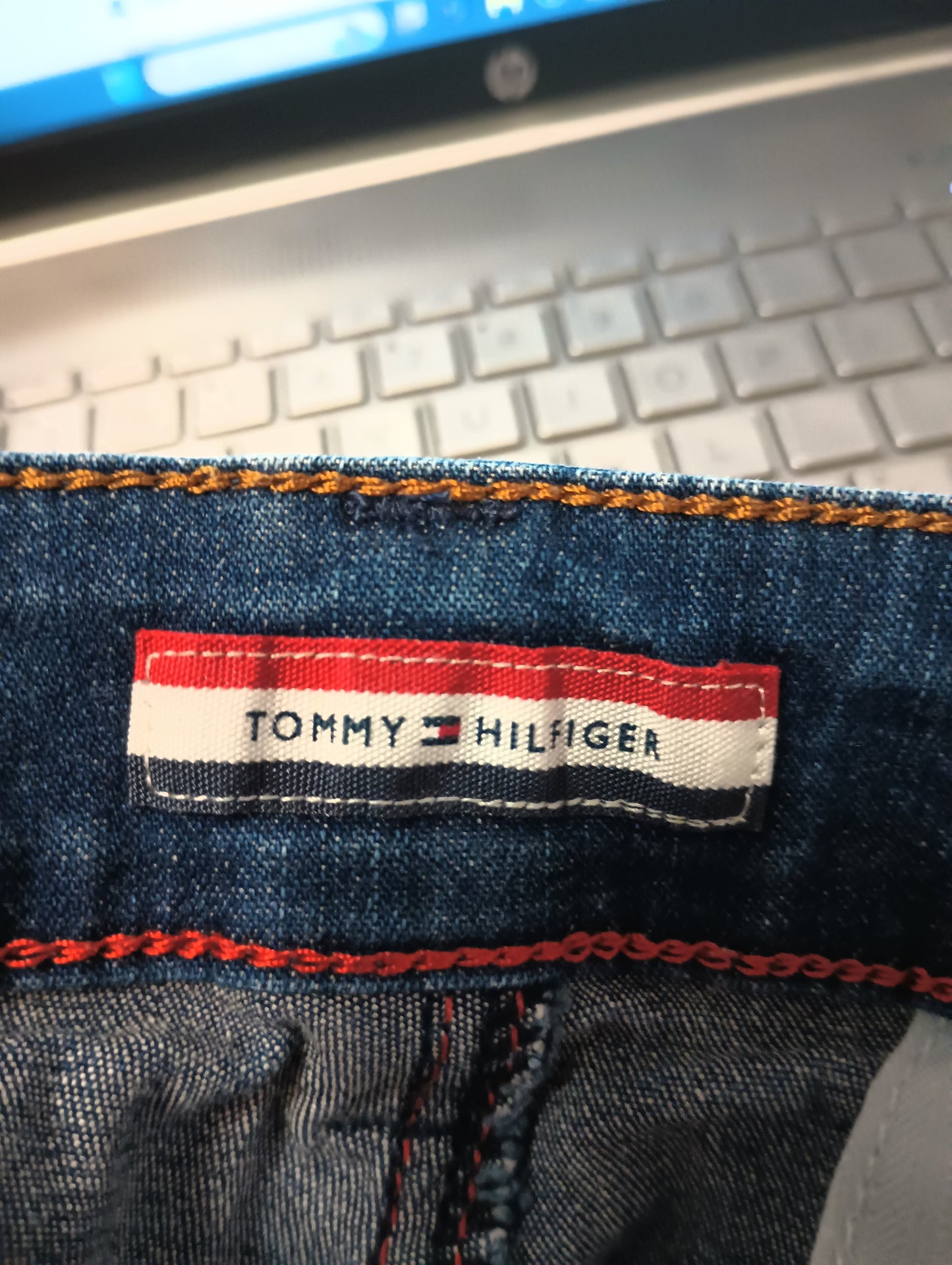 TOMMY HILFIGER Women's Mid Rise Size 14 Jeans