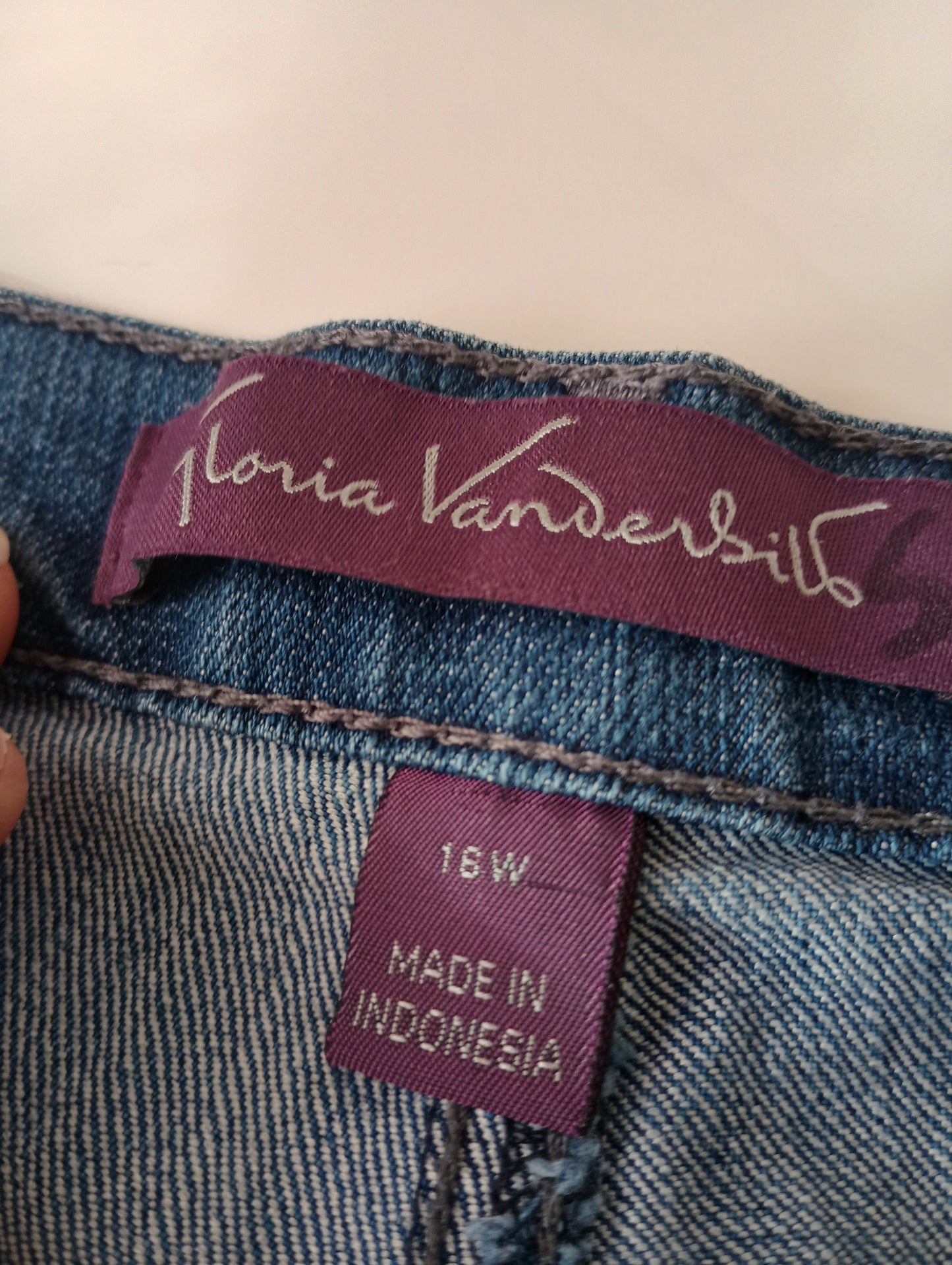 GLORIA VANDERBILT Amanda Women's Jeans Size 16W Short Blue