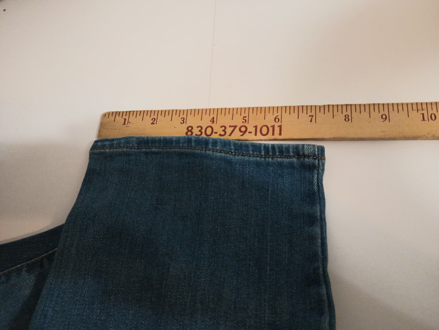 UNIVERSAL THREAD High Rise Slim Straight Women's Jeans 12/31S