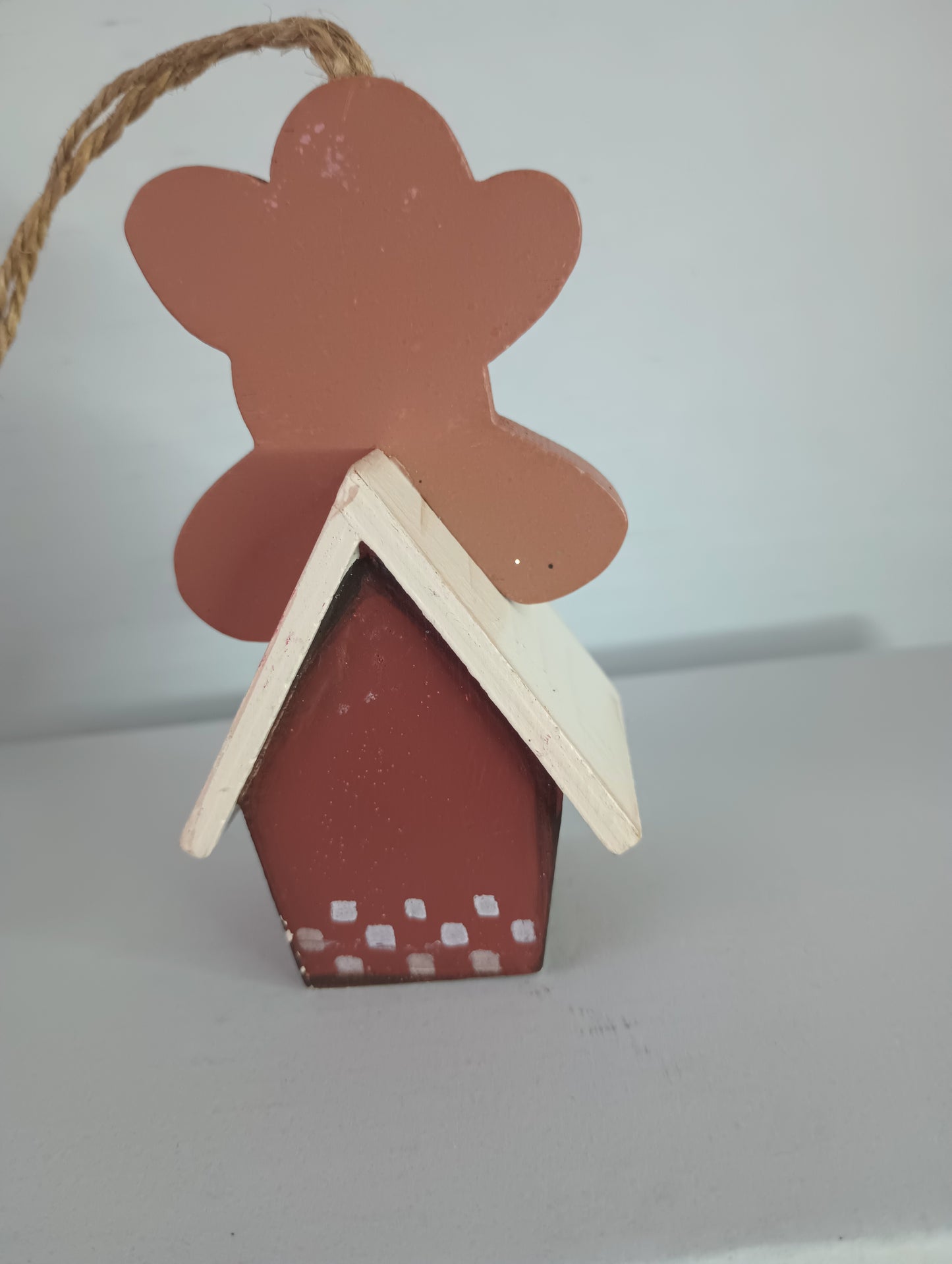 Vintage SANTA'S WORKBENCH Trim A Tree Birdhouse with Gingerbread Christmas Ornament 1999 4"