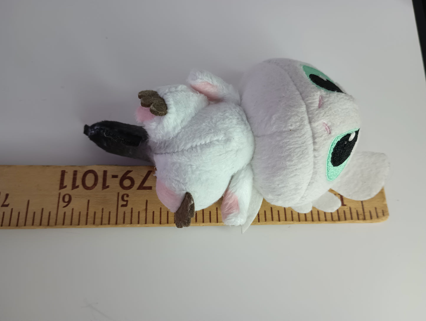 How to Train your Dragon The Hidden World Light Fury Plush White 3"