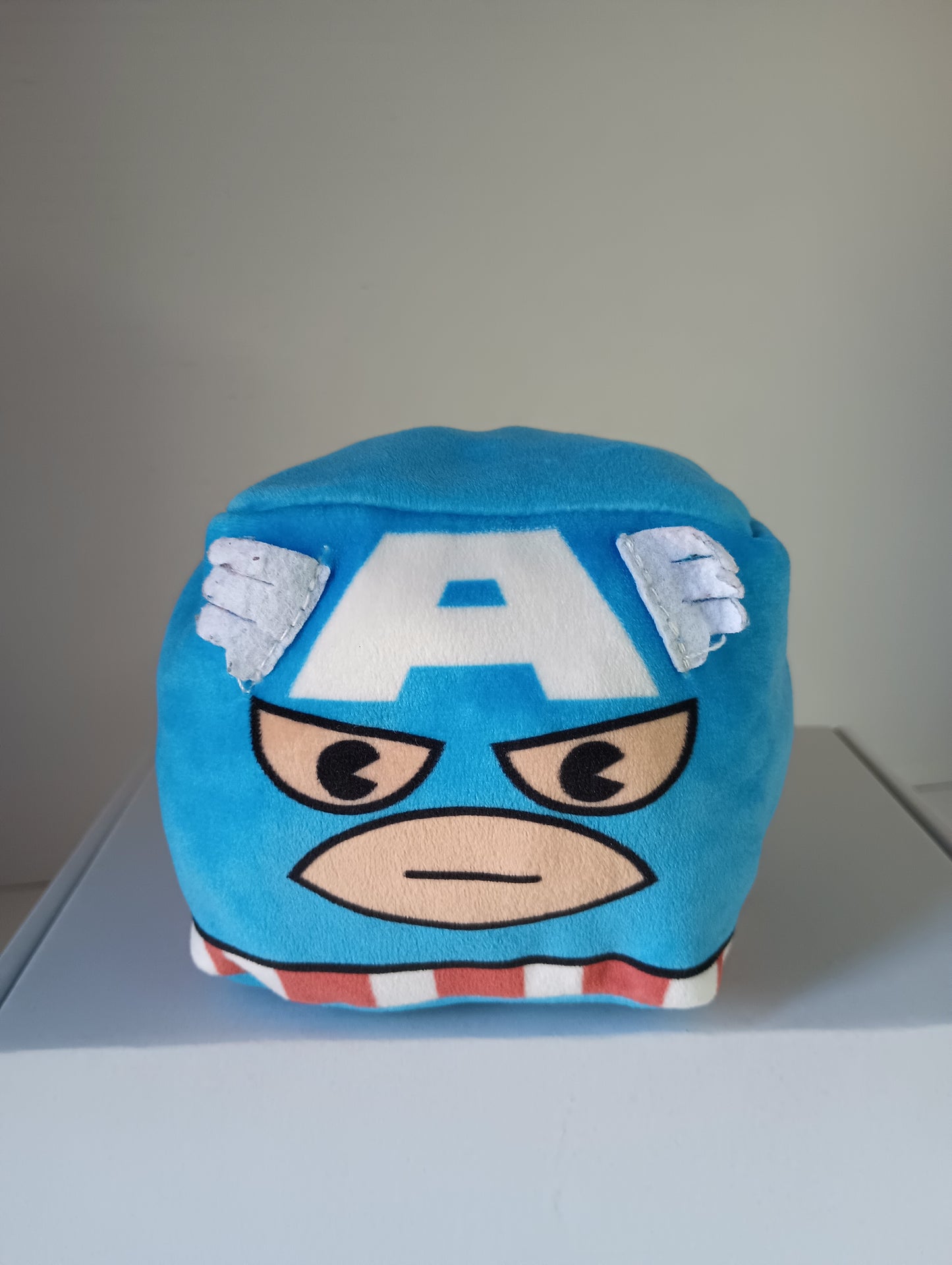 MARVEL Captain America Cubd Plush 4" x 4" x 4"