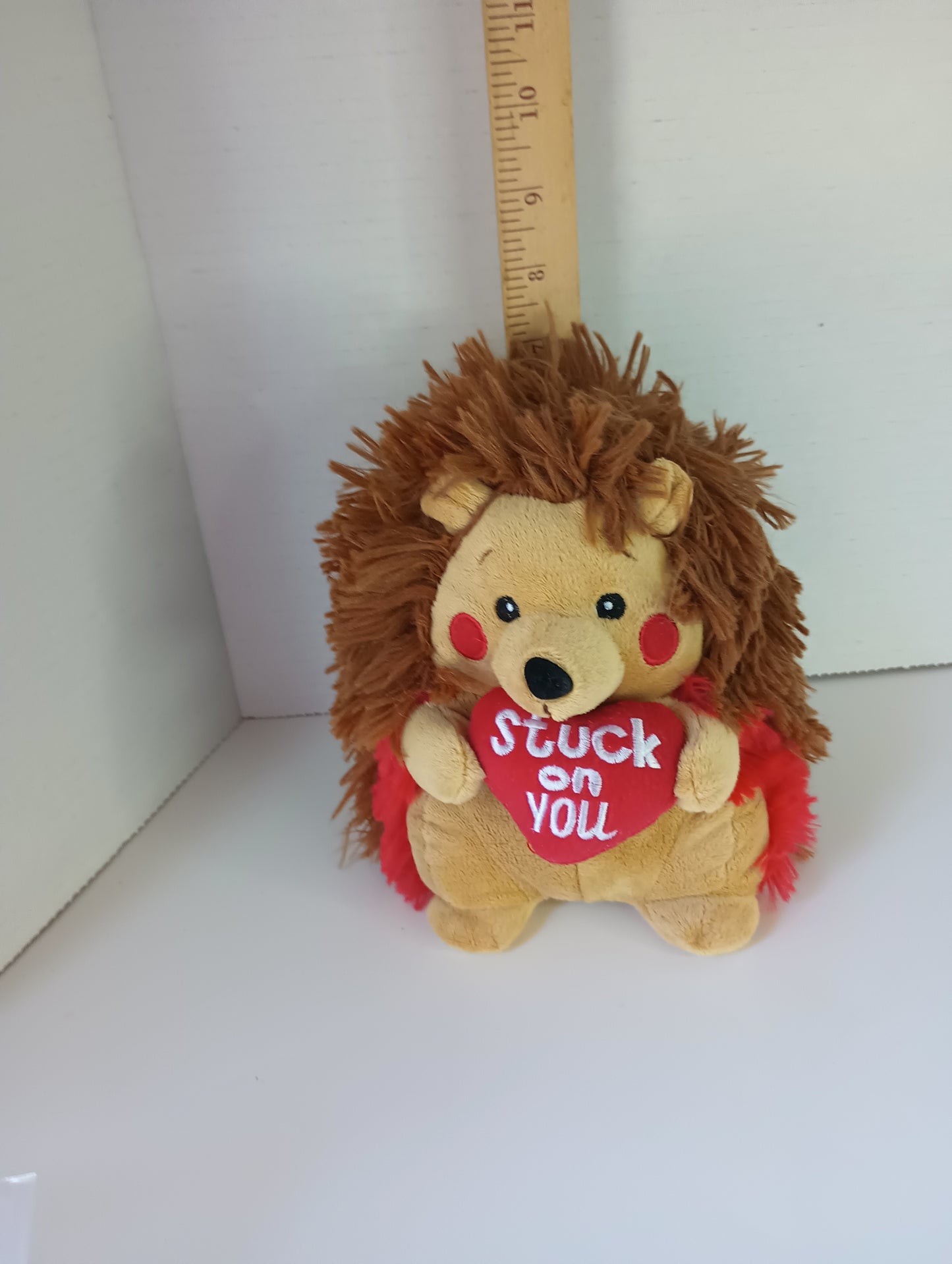 AMERICAN GREETINGS Porcupine wtih Red Heart Stuck on You Plush 7"