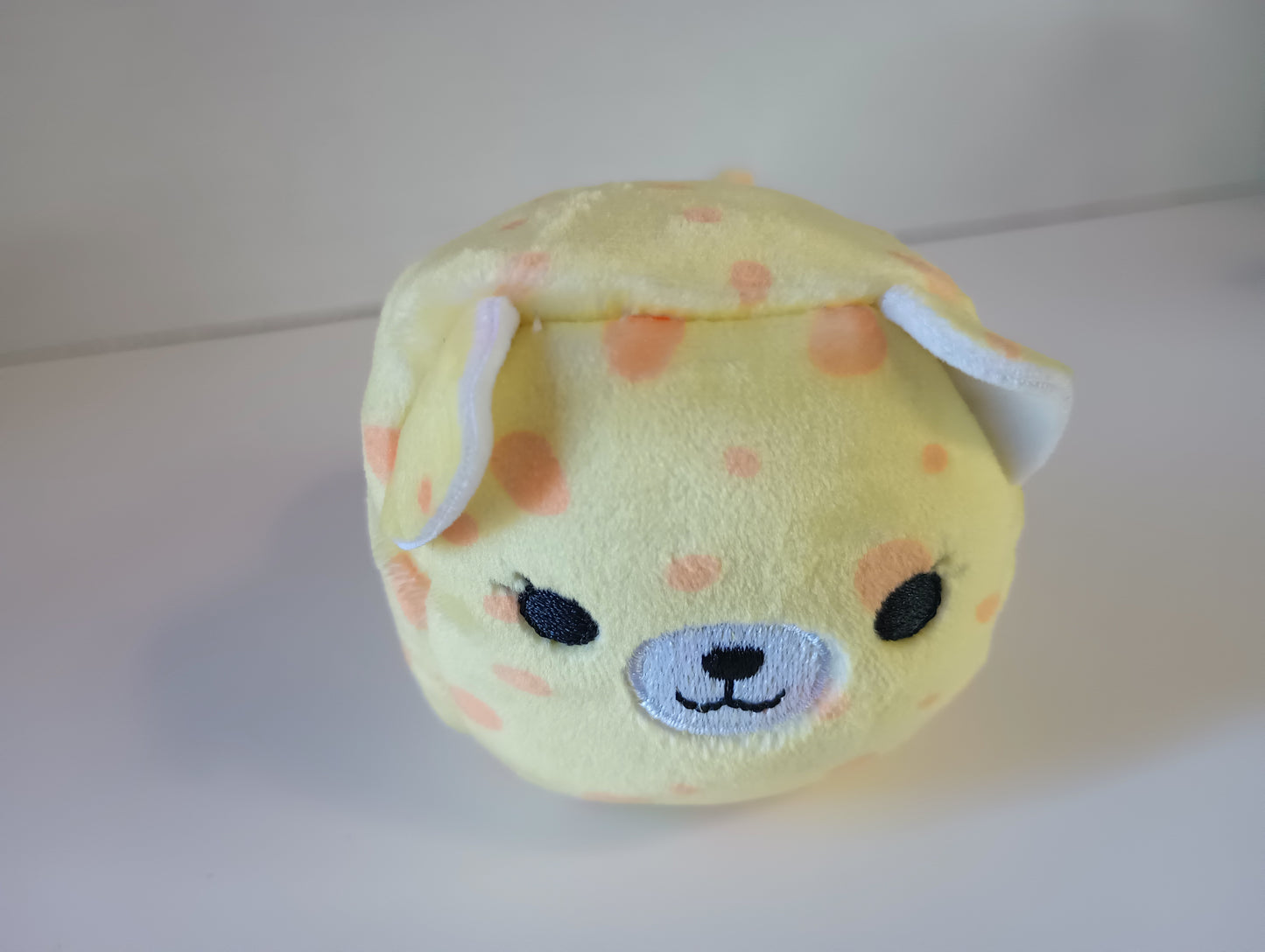 SQUISHMALLOWS Squishville Selling Lot of 2 Pink, Yellow  6"