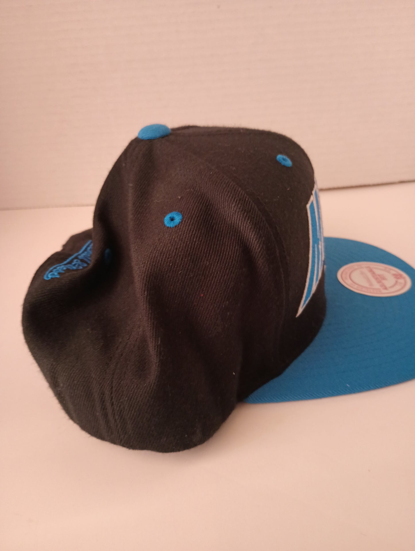 Orlando Magic Mitchell & Ness Hardwood Classics SnapBack Black/Blue Hat