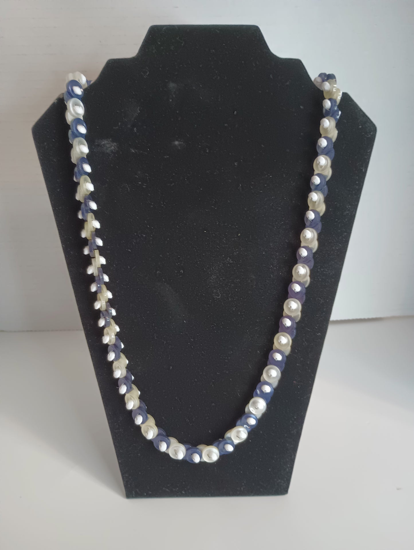 Vintage Blue and White Beaded Womens Necklace 30"