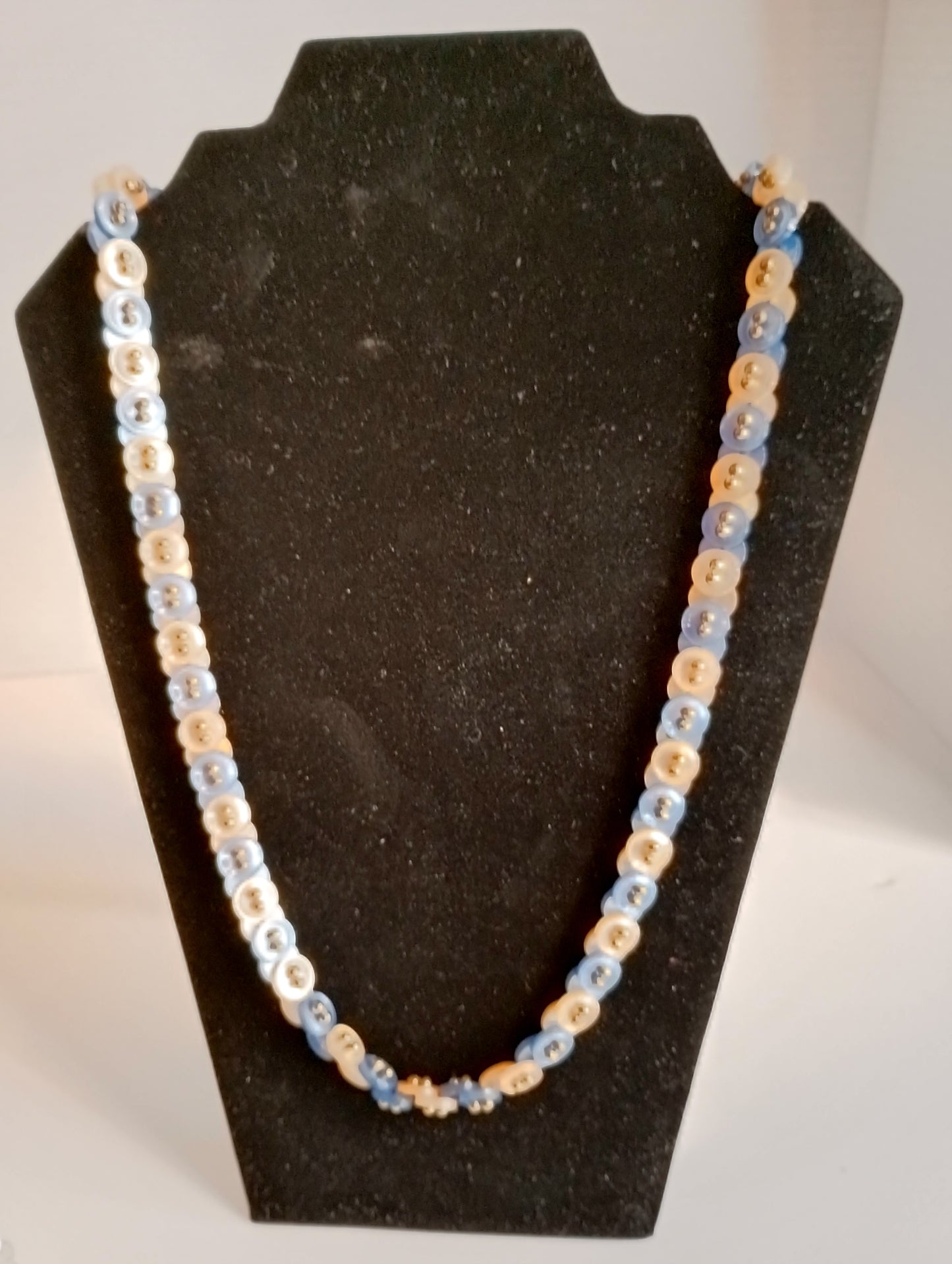 Vintage Blue and White Womens Necklace 30"