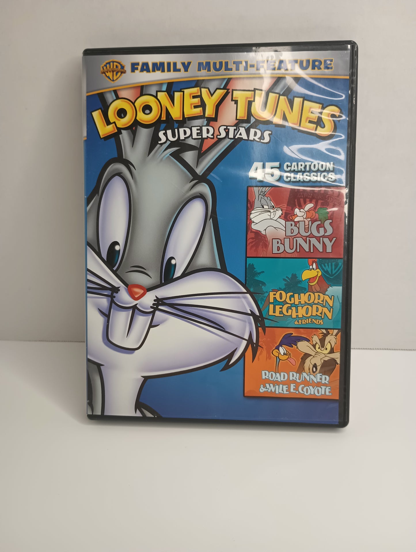 LOONEY TUNES SUPER STARS 45 CARTOON CLASSICS DVDS