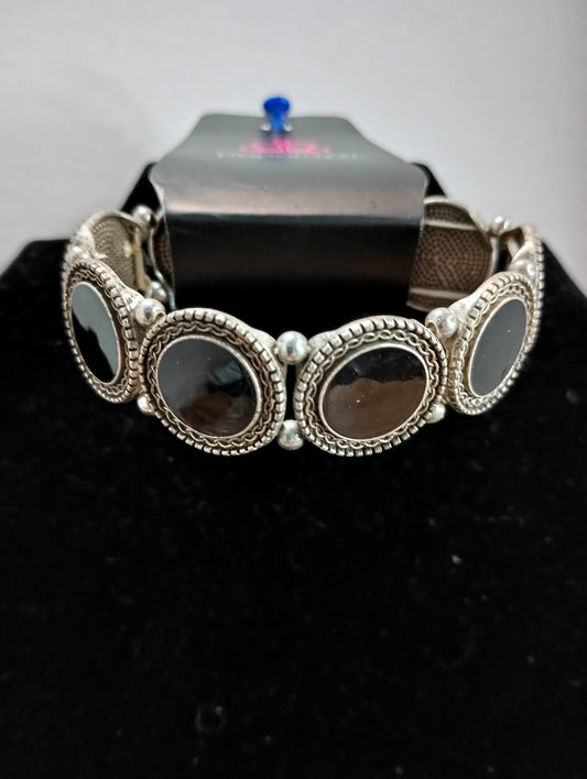 New Paparazzi Costume Jewelry Bracelet